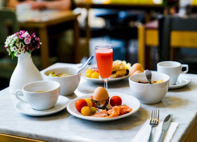 dan-gold-uhCgfivFP6o-unsplash